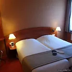 Hotel Kyriad Caen Sud