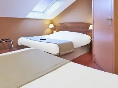ホテル Kyriad Caen Sud 3*