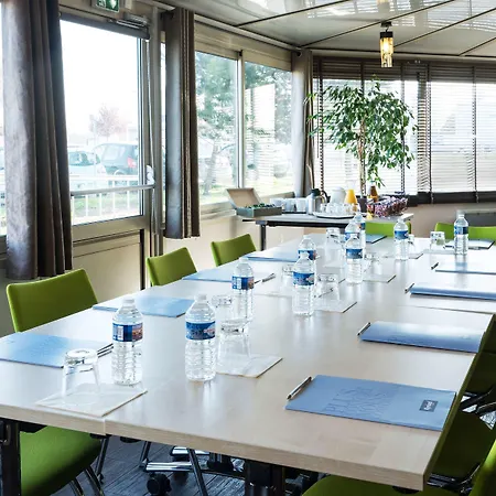 Hotel Kyriad Caen Sud 3*