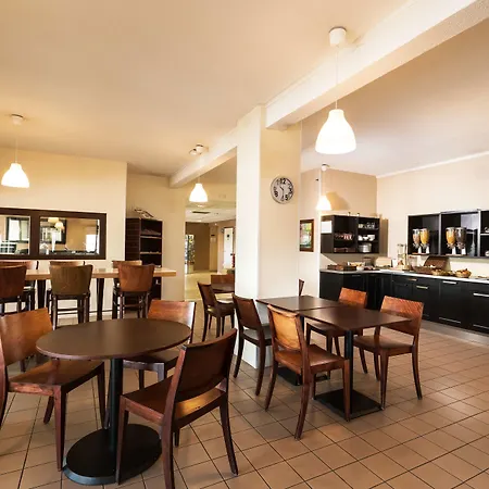 Kyriad Caen Sud 3* Ifs