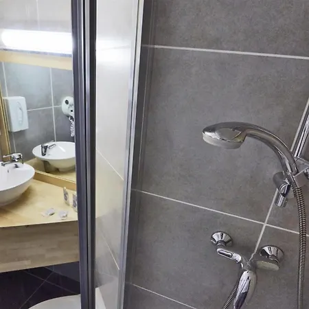 Hotel Kyriad Caen Sud Ifs