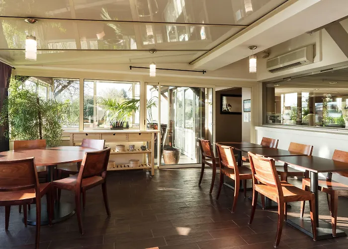 Hotel Kyriad Caen Sud