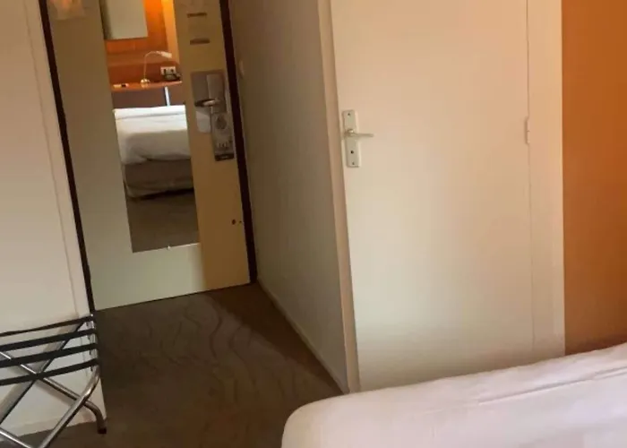 Hotel Kyriad Caen Sud 3*