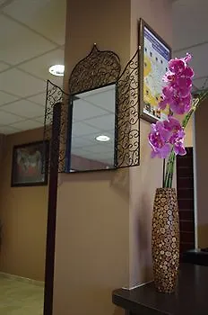 Otel Kyriad Caen Sud