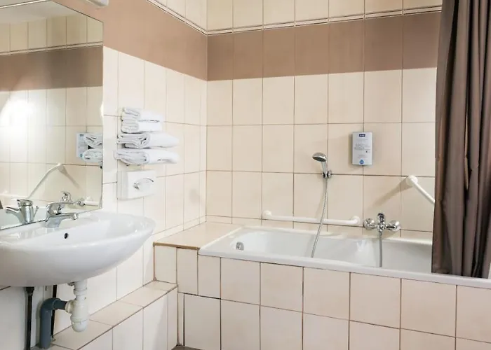 Kyriad Caen Sud Hotel 3*